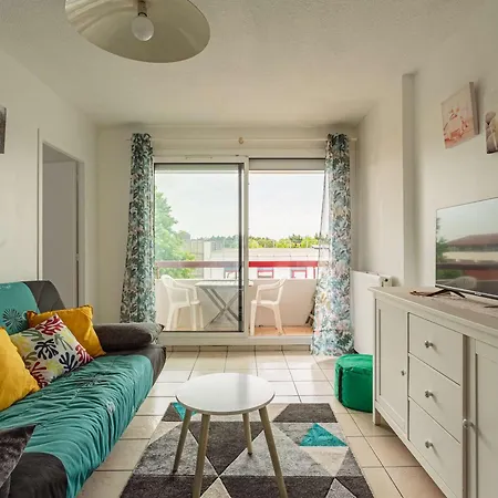 Avec Balcon, Parking Prive, Proche Commerces A 2km Des Plages D'anglet - Fr-1-3-618 *